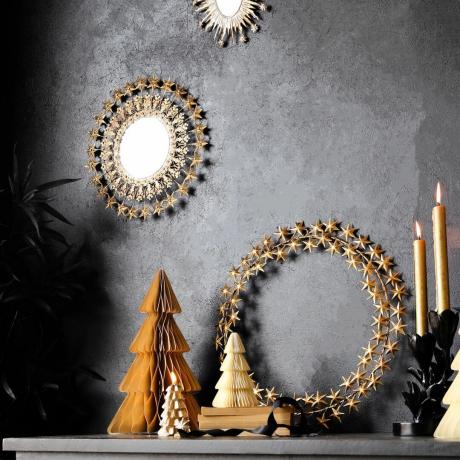 Mažos svetainės kalėdinio dekoravimo idėjos jaukiai išvaizdai