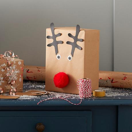 Ideer til innpakning av brunt papir til jul - måter å bruke kraftpapir til de vakreste gavene