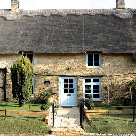 Straw Cottage The Cotswolds