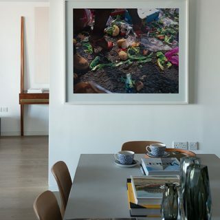 Comedor blanco moderno con impresión fotográfica | Decoración de comedores | Livingetc | Housetohome.co.uk