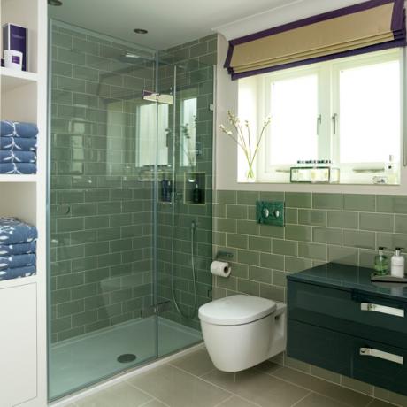 Relooking de salle de bain: photos avant et après d'un design de salle de bain moderne