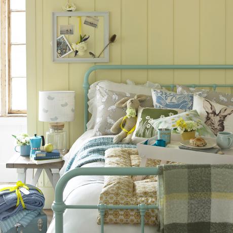 Kollase magamistoa ideed päikeselisteks hommikuteks ja magusateks unenägudeks