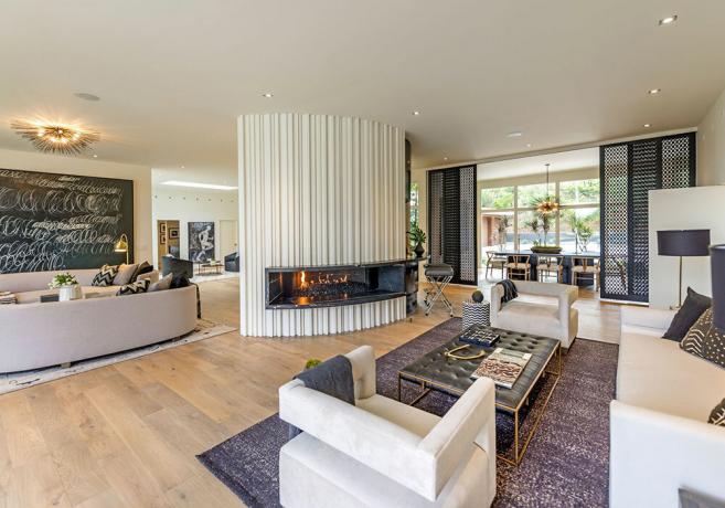 Het huis van Cindy Crawford in Beverly Hills is een moderne droom uit het midden van de eeuw