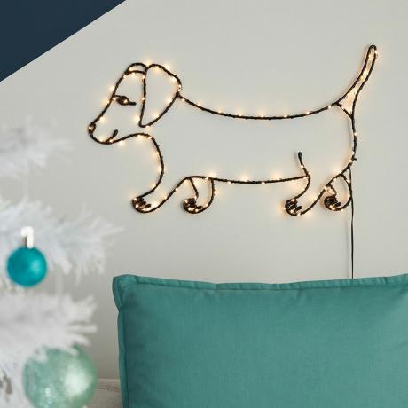 Ziemassvētku favorīti-silti-balti-LED-desa-suns-siluets-dzīvesveids-2