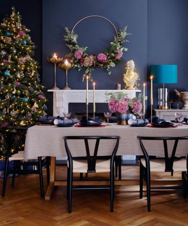9 chyb ve vánoční jídelně, kterých se při hostování na svátky vyvarovat