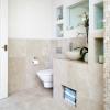 Ideas para baños en la planta baja: diseños de guardarropa para espacios pequeños