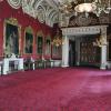 Le plus long règne de la reine: à l'intérieur des palais royaux
