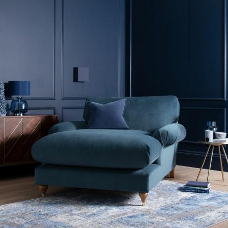 Finden Sie mit Ideal Home x Next Edit das ideale Sofa, um Ihr Wohnzimmer zu modernisieren