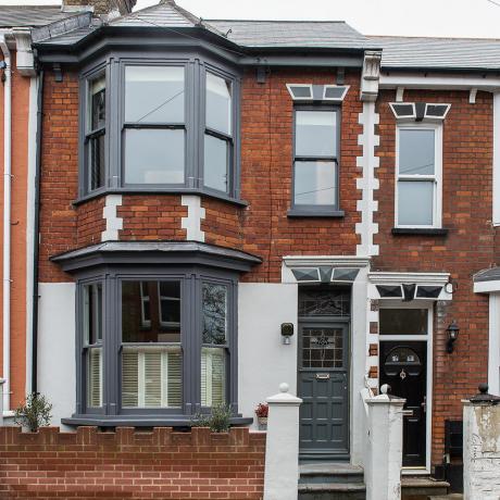 Guía para compradores de vivienda por primera vez: cómo subir a la escalera de la propiedad por primera vez
