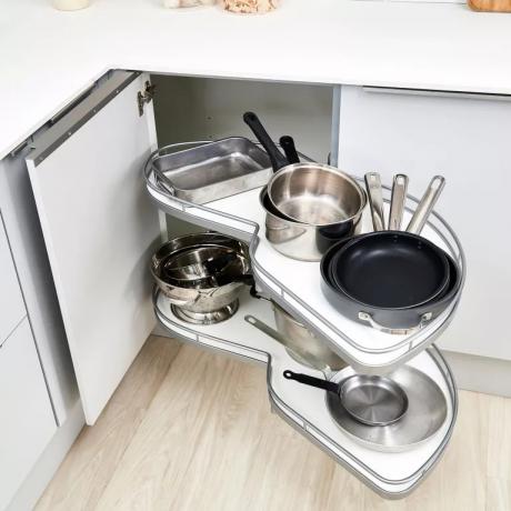 So organisieren Sie eine kleine Küche: Möglichkeiten, jeden Zentimeter Platz zu nutzen