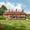 Dieses Haus gehörte Bond, James Bond: Roger Moores ehemaliges Haus in Buckinghamshire steht zum Verkauf