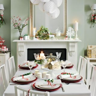 Ljusblå festlig matsal | Traditionella julmatidéer | Perfekt hem | Housetohome.co.uk