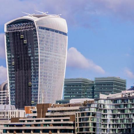 تسمية Walkie Talkie في لندن بـ "أبشع مبنى في بريطانيا"