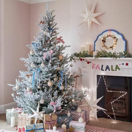 Kesalahan dekorasi pohon Natal yang paling umum