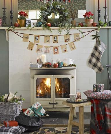 kerst-woonkamer-decoratie-ideeën-ambachtelijke-open haard