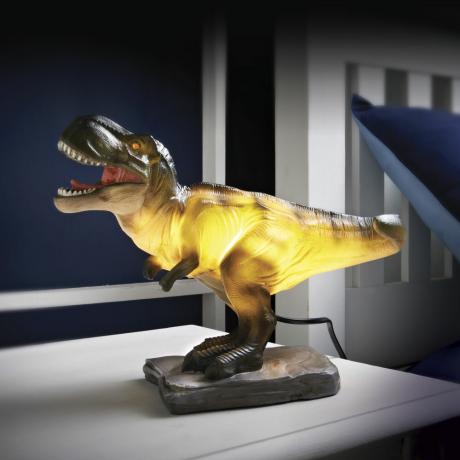 Roarsome B&M dinozauru lampa priecē fanus - un tas maksā tikai 14,99 sterliņu mārciņas