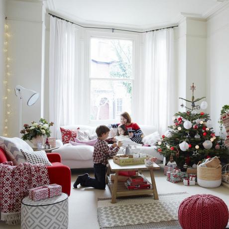 Как да накарате вашата Коледа в чужбина да се почувства малко по -празнична