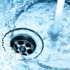 Χρήματα κάτω από την αποχέτευση - οι ειδικοί λένε ότι η αλλαγή σε μαλακό νερό μπορεί να εξοικονομήσει £ 350