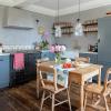 Holen Sie sich Tipps zur Verwendung blauer Farbschemata von diesem hübschen Bauernhaus in Dorset