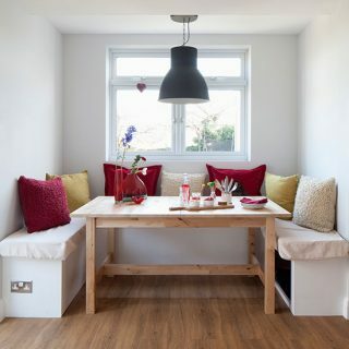 Alcova din sufragerie cu pandantiv supradimensionat | Decorarea sufrageriei | Casa ideală | Housetohome.co.uk