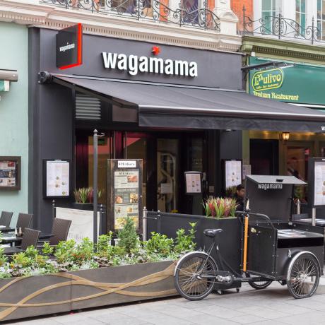 En Wagamama -restaurang på Leicester Square, London