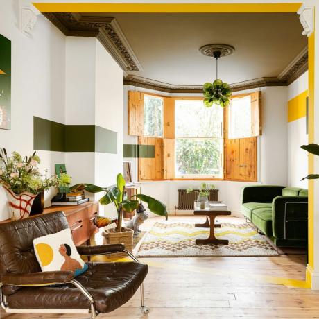 Esta casa vitoriana com terraço tem uma vibração vintage legal que não foge da cor