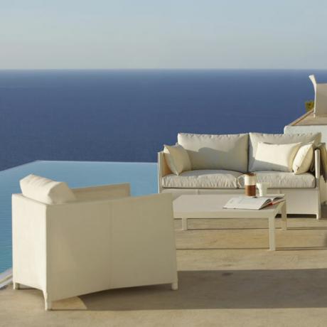Livingetcは、Cane-linesâ€™屋外用家具の範囲でのんびりとした夏に向けて準備を整えます