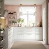 Rožinės virtuvės idėjos - nuo spintelių minkštais skaistalais ir pudros rausvos spalvos iki drąsių fuksijos baldų