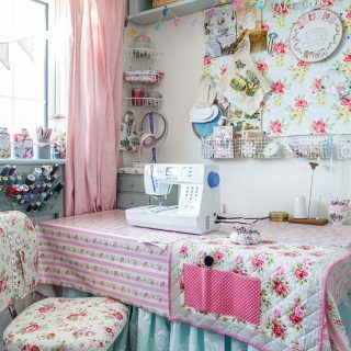 Bureau à domicile floral et salle d'artisanat | Décoration de bureau à domicile | Style à la maison | Housetohome.fr