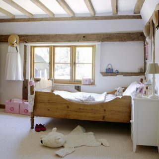 Sypialnia dziecięca w kolorze białym | Wiejskie sypialnie dla dzieci | Białe sypialnie dziecięce | Domdodomu