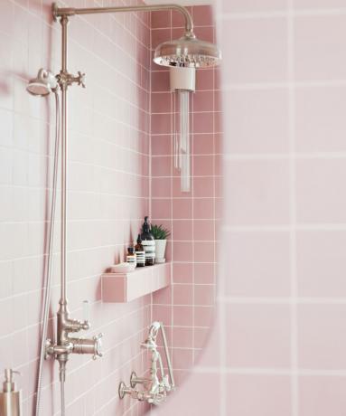 Viktoriánus rózsaszín fürdőszoba átalakítás 2LG stúdió
