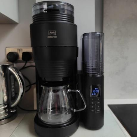 Ανασκόπηση μηχανής καφέ φίλτρου Melitta AromaFresh II: μια κομψή καφετιέρα με μερικές εξαιρετικές πρόσθετες λειτουργίες
