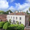 Czy Twój wymarzony dom wygląda jak Bury House w Hampshire?