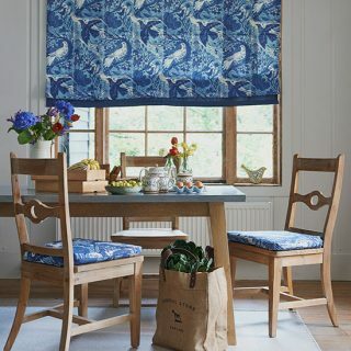 Sala da pranzo blu e rovere | Decorazione della sala da pranzo | Case di campagna e interni | Housetohome.co.uk