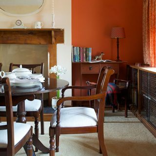 Traditionele eetkamer met mahoniehouten meubelen | Eetkamer inrichten | 25 prachtige huizen | Housetohome.co.uk
