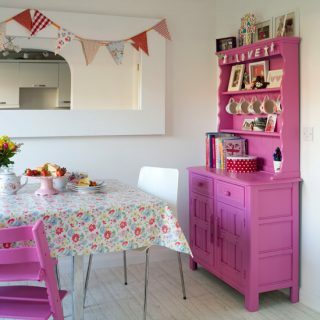 Salle à manger traditionnelle rose vif | Décoration de salle à manger | Style à la maison | Housetohome.fr