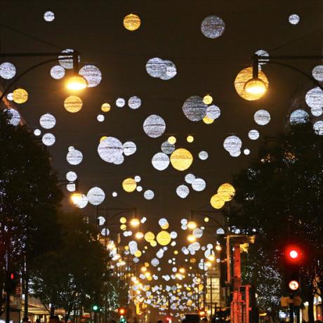 Fantastiske julelys viser rundt i Storbritannien 2015