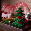Diseños inusuales para modernizar tu árbol de Navidad este año