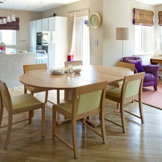 Modern matsal i öppen planlösning | Moderna köksdesignidéer | Vackra kök | Housetohome.co.uk