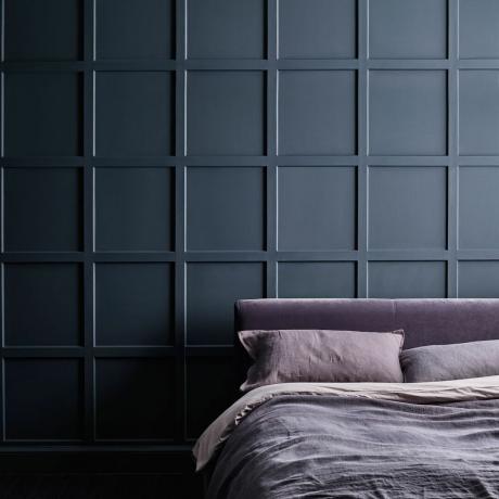 Idéer til vægpaneler i soveværelset for at tilføje interesse til dit rum