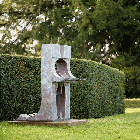 Skulptur i trädgården