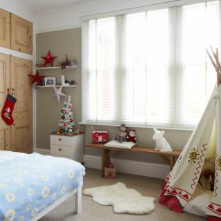 Berniukų miegamasis su „teepee“ | Tradicinės Kalėdų dekoravimo idėjos | Idealūs namai | Housetohome.co.uk