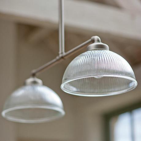 8 hängande lampor för att lysa upp ditt lantkök