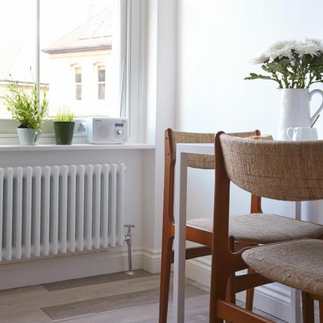 Reflektor radiator dapat membantu memangkas tagihan energi Anda sebesar 8%